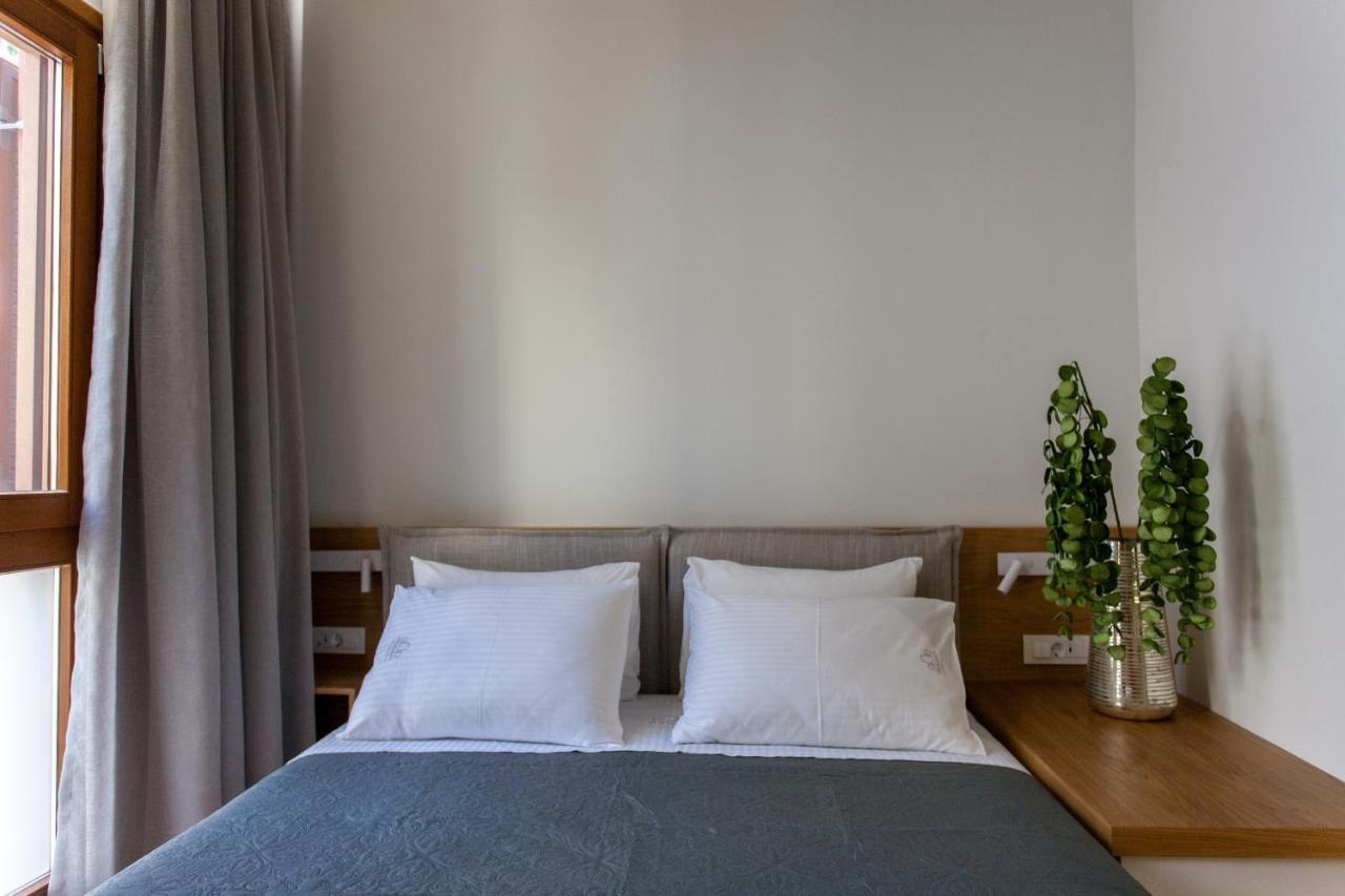 Agora Suites Chrissi Akti Chania Exterior foto