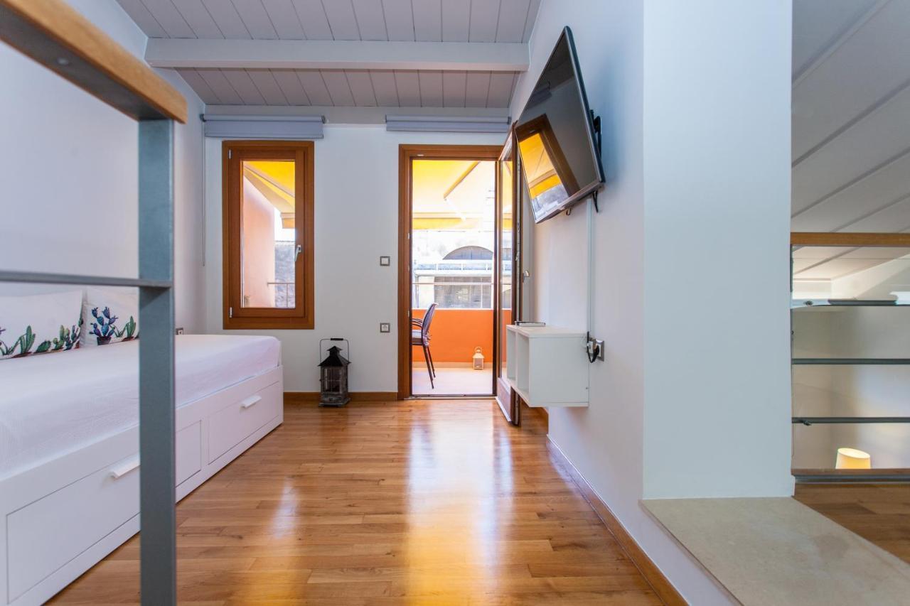 Agora Suites Chrissi Akti Chania Exterior foto